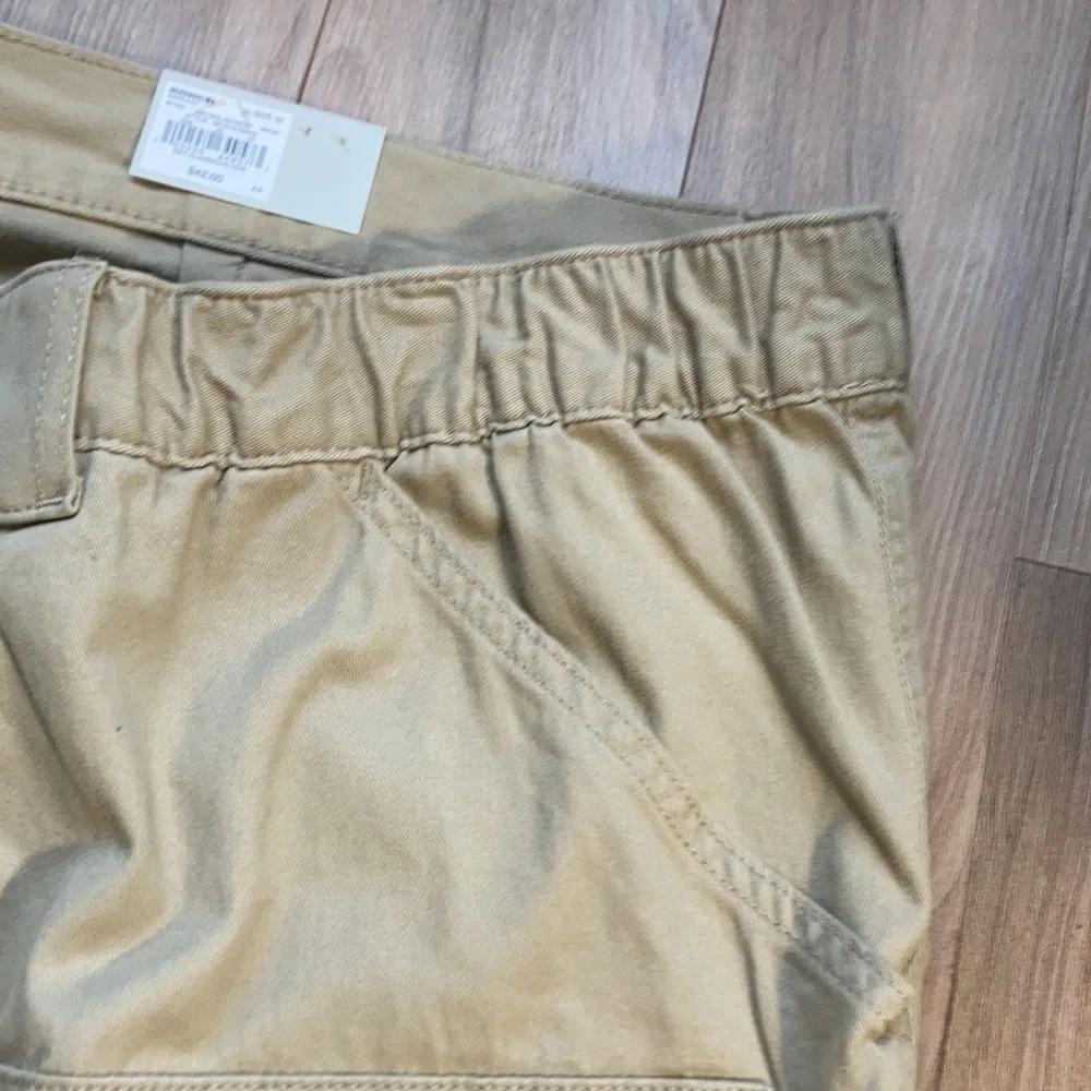 NWT Side elastic tan cargo short Croft & barrow size 52 or 46 - Picture 9 of 16